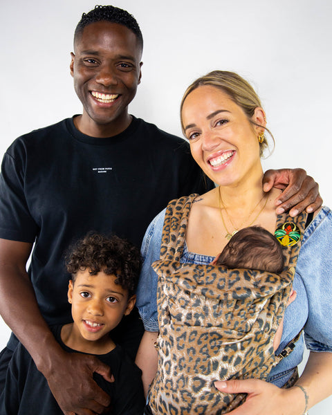Leopard Print Baby Carrier | Jacky Anderson | Animal Print Baby Carrier | UNIIN BABY | Nienke Plas